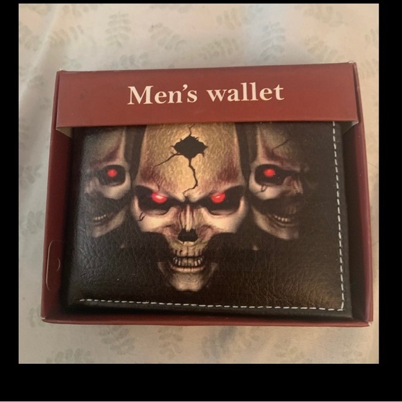handcrafted Other - Handcrafted bifold 3 skull men gothic graphic wallet